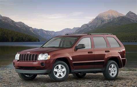 2007 Jeep Grand Cherokee Image. Photo 2 of 4