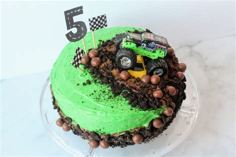 How to Make a Monster Truck Cake -The easiest cake you'll ever make!