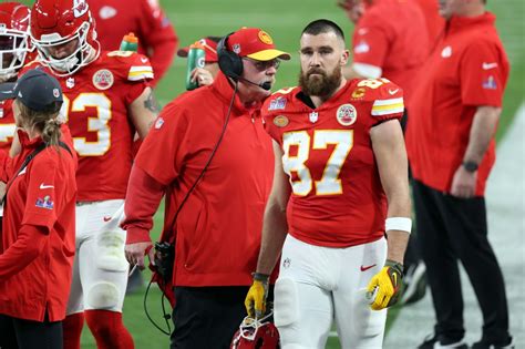 Travis Kelce screams at Andy Reid to keep him in Super Bowl 2024