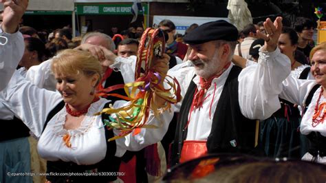 Folklore Festivals: Five Italian Folklore-Filled Weekends in October – #FolkloreThursday