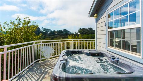 The Owners Suite, with a hot tub at The Beach House Inn in Fort Bragg Mendocino CA