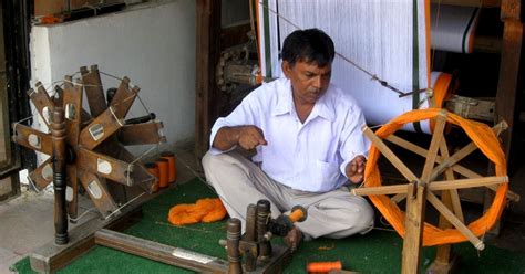 5 Easy Ways to Check if Your Cotton is Khadi, Handloom or Mill-produced!