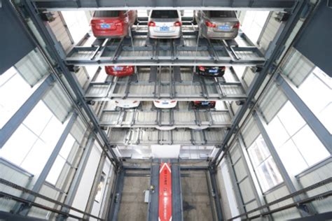 Weihua Cranes: Automated Parking System with Vertical Lift / Weihu Group