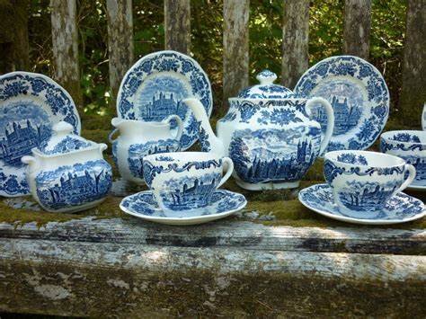 Bring Back Tea Time | Royal Homes of Britain Tea Set