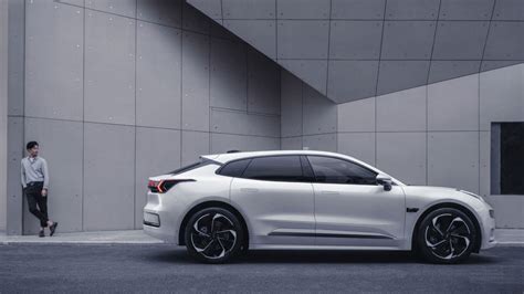 The 2023 Zeekr 001 Is the Longest-Range EV With Claimed 641 Miles Per Charge