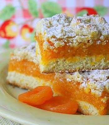 Luscious Apricot Bars | WizardRecipes