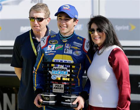 Rookie Chase Elliott becomes youngest on Daytona 500 pole | The Spokesman-Review