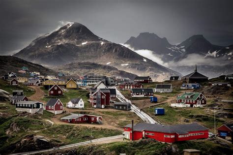 Tasiilaq, town in East Greenland - [Visit Greenland!]