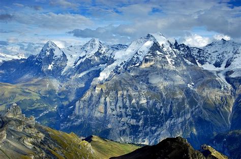 Switzerland Jungfrau Mountain / Jungfraujoch - Wikipedia : Top mountain climbing trips in jungfrau: