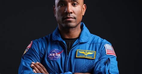 Cal Poly grad Victor Glover to pilot mission to space station