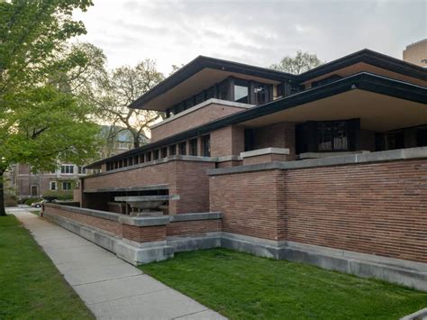 Frank Lloyd Wright’s Robie House – Go Chicago