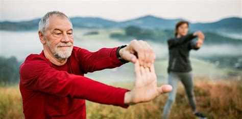 How to Prevent Arthritis in Hands: Follow These 8 Tips