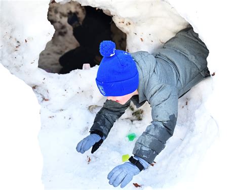 Eagan family’s huge snow fort a big draw for neighborhood kids (and ...