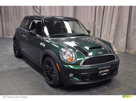 British Racing Green II Metallic 2013 Mini Cooper S Hardtop Exterior Photo #72793678 | GTCarLot.com