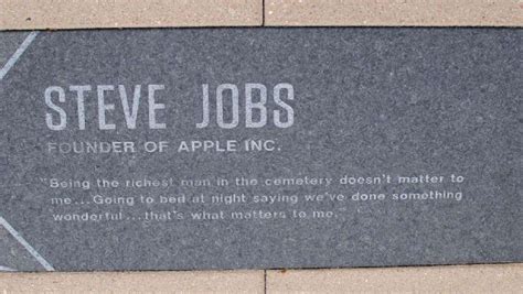 OMG! College dropout student founded Apple, here's incredible life ...