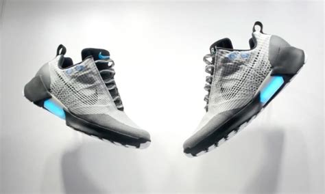 I tried out Nike’s self-tying shoes, the HyperAdapt 1.0 – TechCrunch