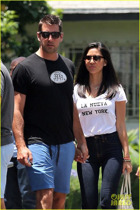 Olivia Munn & Aaron Rodgers Dating, Hold Hands After PDA Packed Brunch ...