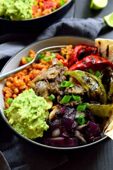 Vegan Mexican Rice Fajita Bowl - The Stingy Vegan