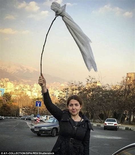 Iran anti-hijab protests continue despite earlier arrests | Daily Mail Online