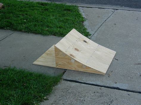 Diy Curb Ramp / 10 Diy Curb Ramps Ideas Curb Ramp Driveway Ramp Diy Driveway / A curb ramp is ...