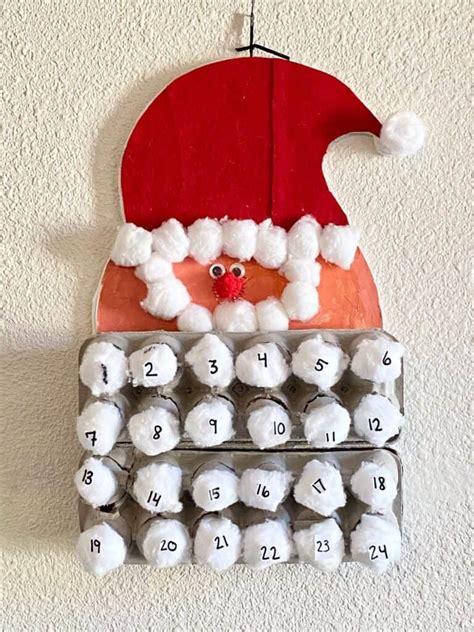 How to turn an Egg Carton into a Kids Santa Advent Calendar