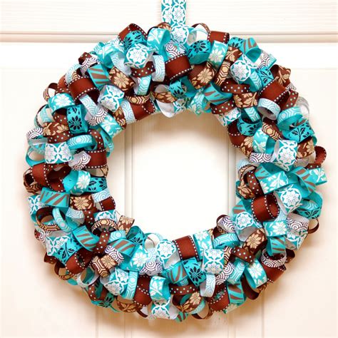 DIY Ribbon Wreath | Sweet Tea & Saving Grace