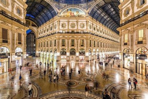 Galleria Vittorio Emanuele II shopping mall, Milan, Lombardy, Italy ...