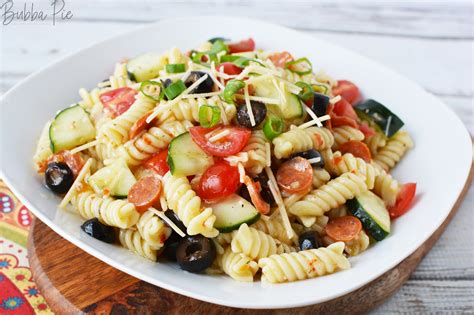 Easy Rotini Pasta Salad Recipe - BubbaPie