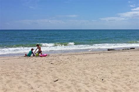 boynton beach hotels on the water - Tandra Hargis