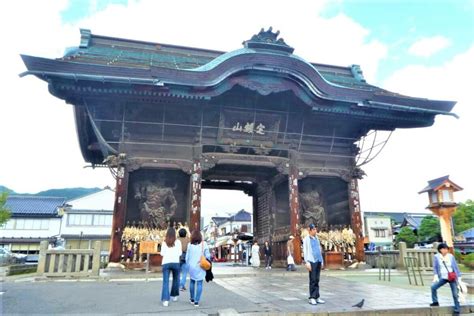 Zenkoji Temple, Nagano | Search for the Key to Paradise