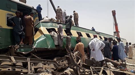 At least 43 people killed in Pakistan train crash