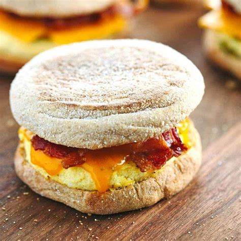 Freezer Friendly Bacon Breakfast Sandwiches | Jessica Gavin