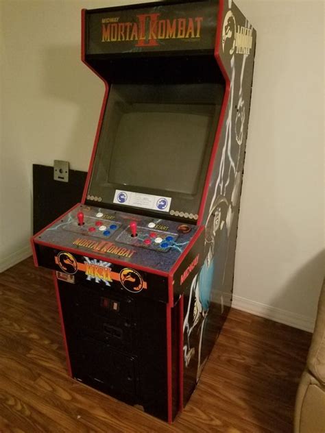 Mortal Kombat II arcade machine for Sale in Murrieta, CA - OfferUp