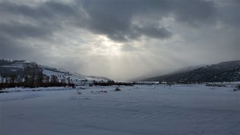 Lamar Valley in Winter : r/NationalPark