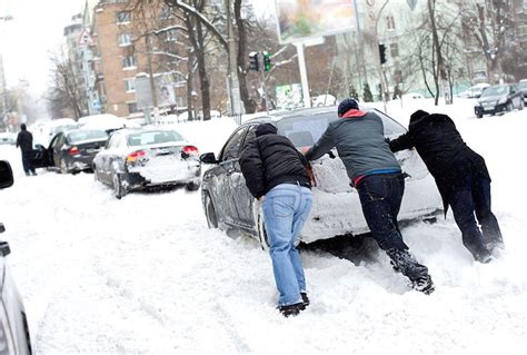 How to Free Your Car from a Snowdrift