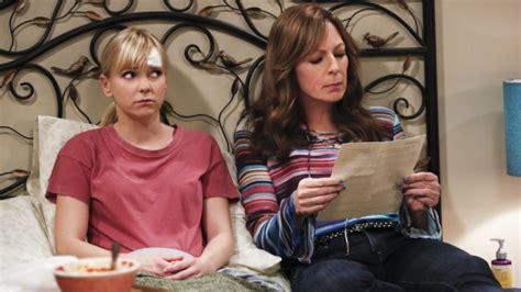 'Mom' to End With Season 8 at CBS - Variety