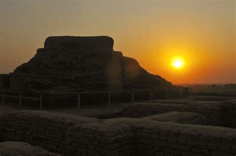 Mohenjo Daro- Telling The Tales of Ruins