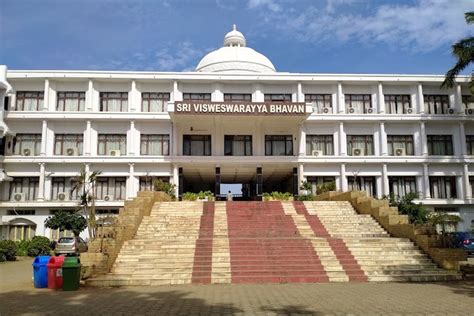 Vignan University Guntur Campus: Photos, Virtual Tour