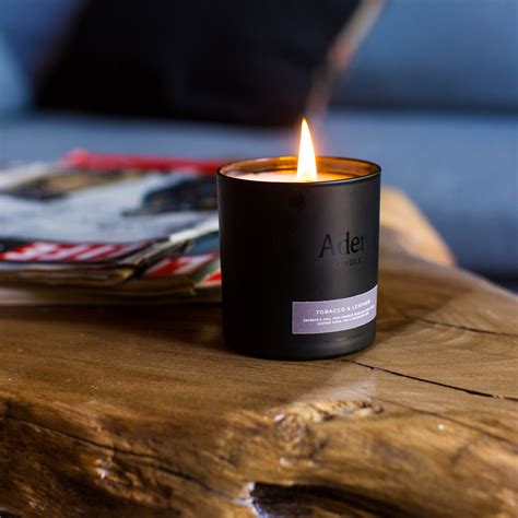 Aden Tobacco & Leather Candle - Pipe Tobacco, Cedar, and Leather ...