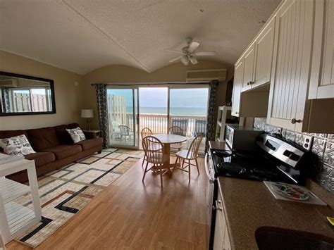 Wavecrest Resort Hotel in Montauk | Beachfront Resort Co-Op Sales