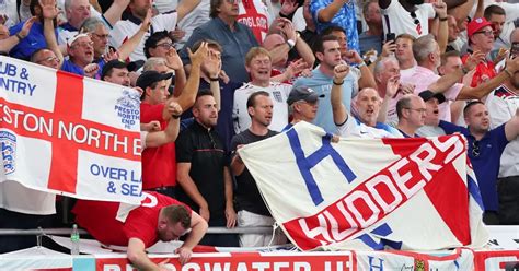 England fans 'prepared for every possibility' ahead of World Cup showdown with Senegal - Mirror ...