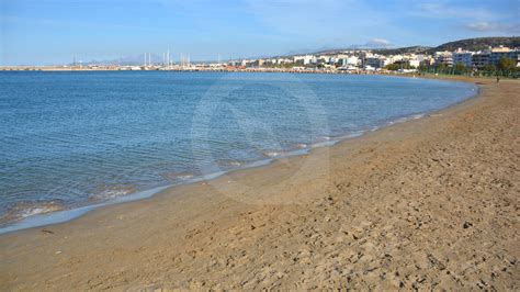 Rethymnon city beach - thisiscrete . travel guide of Crete