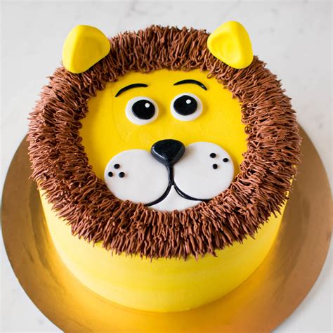 Piped Lion Cake - Custom Bakes by Edith Patisserie | Lion cakes, Animal ...