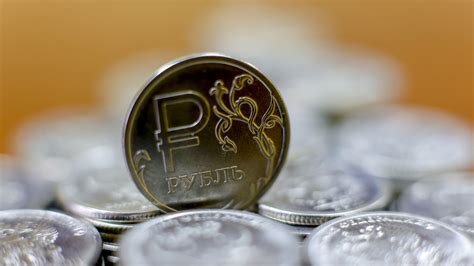 Ruble sets new record against dollar and euro — RT Business News