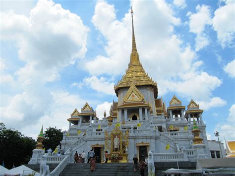 Wat-Traimit_re : at-Bangkok.com