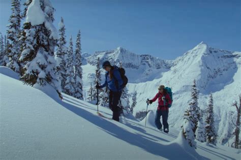 Meet the Female Mountain Guides Who Made Rogers Pass Safe to Ski