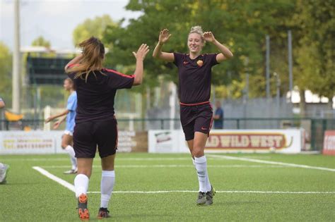 Roma Women win historic first friendly - AS Roma