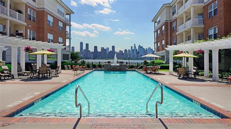 The Landings at Port Imperial Apartments - Four Avenue at Port Imperial - West New York ...