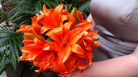 Orange Fire Bouquet • Alfa Flower & Wedding Shop