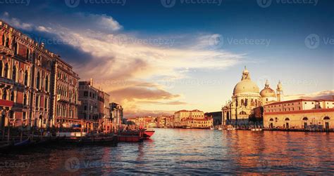 Fantastic views of the Grand Canal 6559539 Stock Photo at Vecteezy